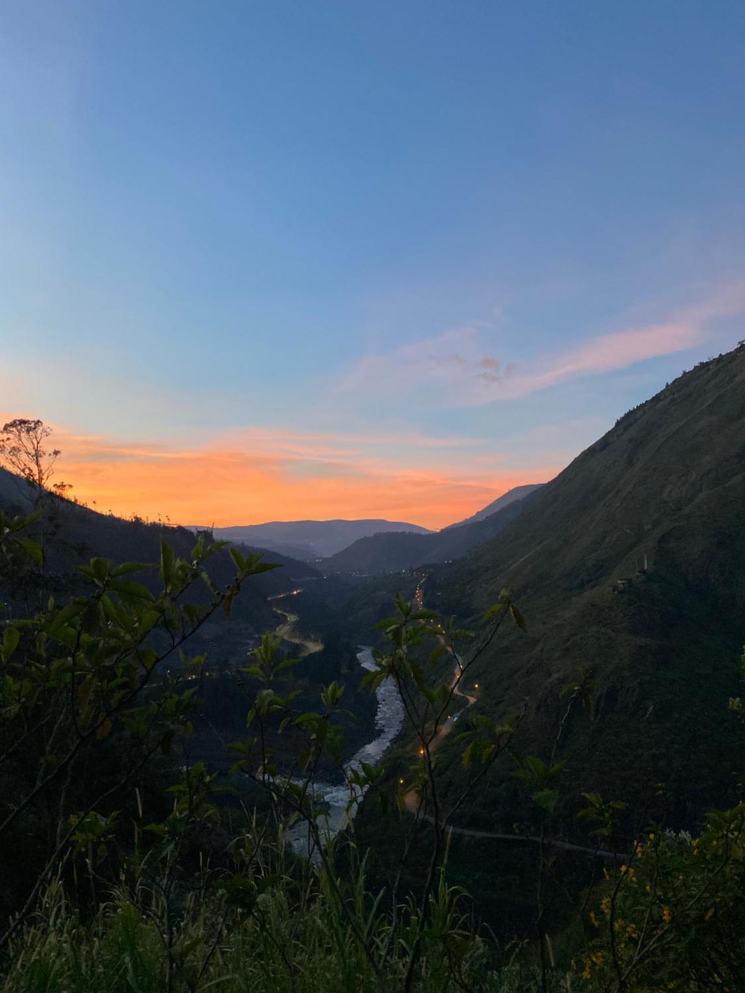 High-End Holiday Cabin - Tungurahua Hot Springs บาญอส ภายนอก รูปภาพ